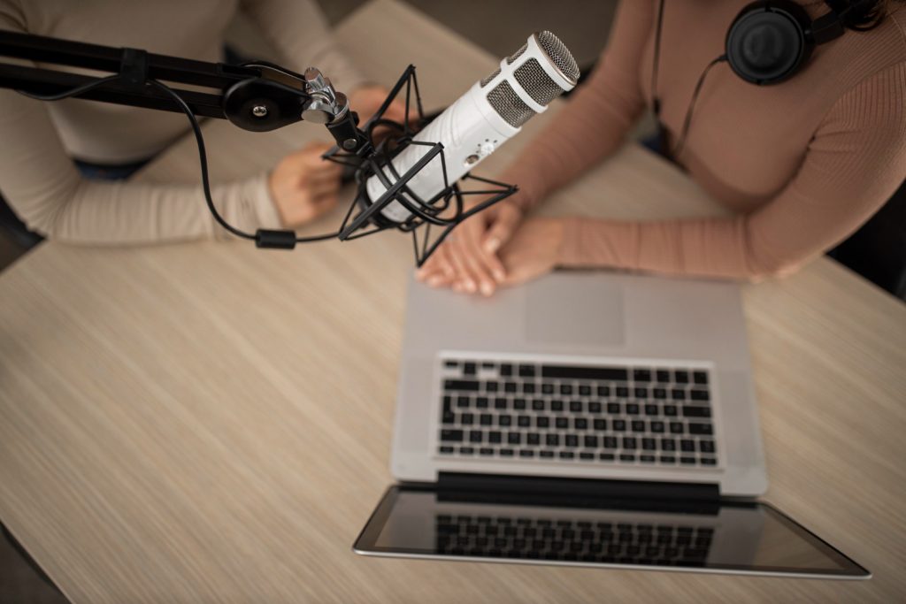 Video subtitling services - dejavu translation