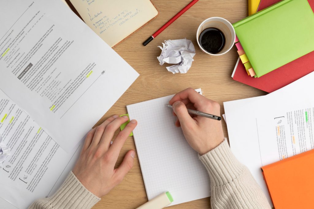 Multilingual Editing for Global Communication - Deja Vu Translation