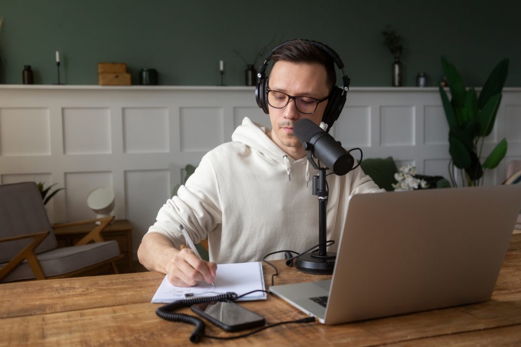 Multilingual Transcription - Deja Vu Translation